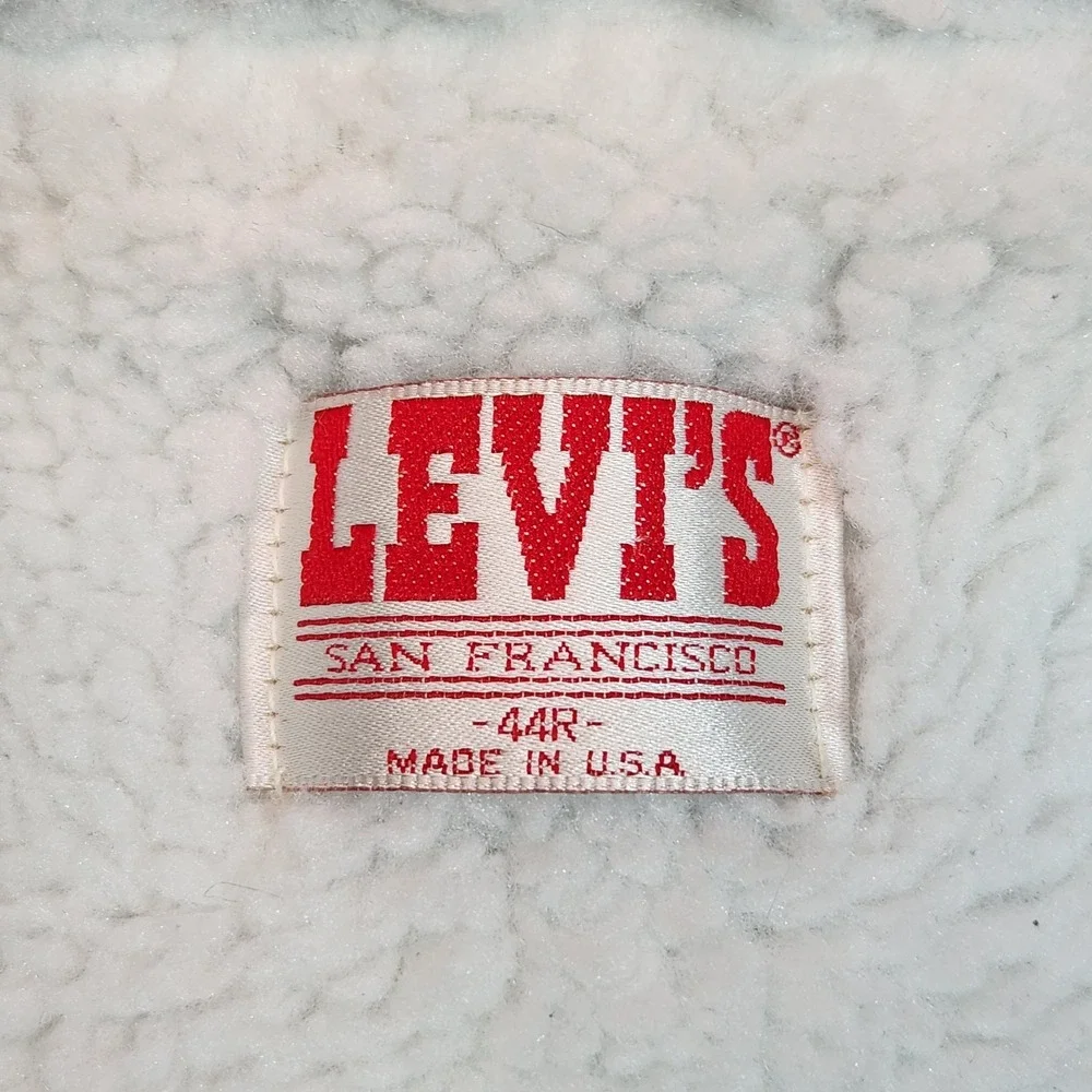 Vintage 80s Levi's Sherpa Lined Denim  Trucker Jacket  44R /L  Made In USA - EUC